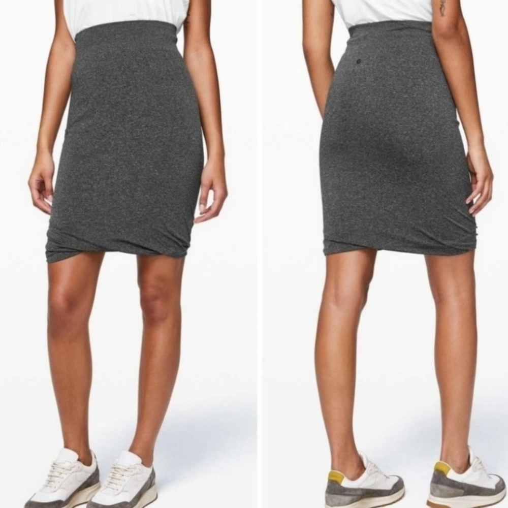 Lululemon Boulevard Bliss Bubble Gray Skirt